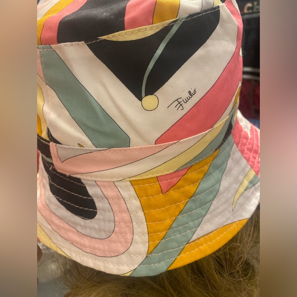 Nwot Pucci Stylish Pink Multi-Color Printed Bucket Hat - Women - Picture 6 of 8
